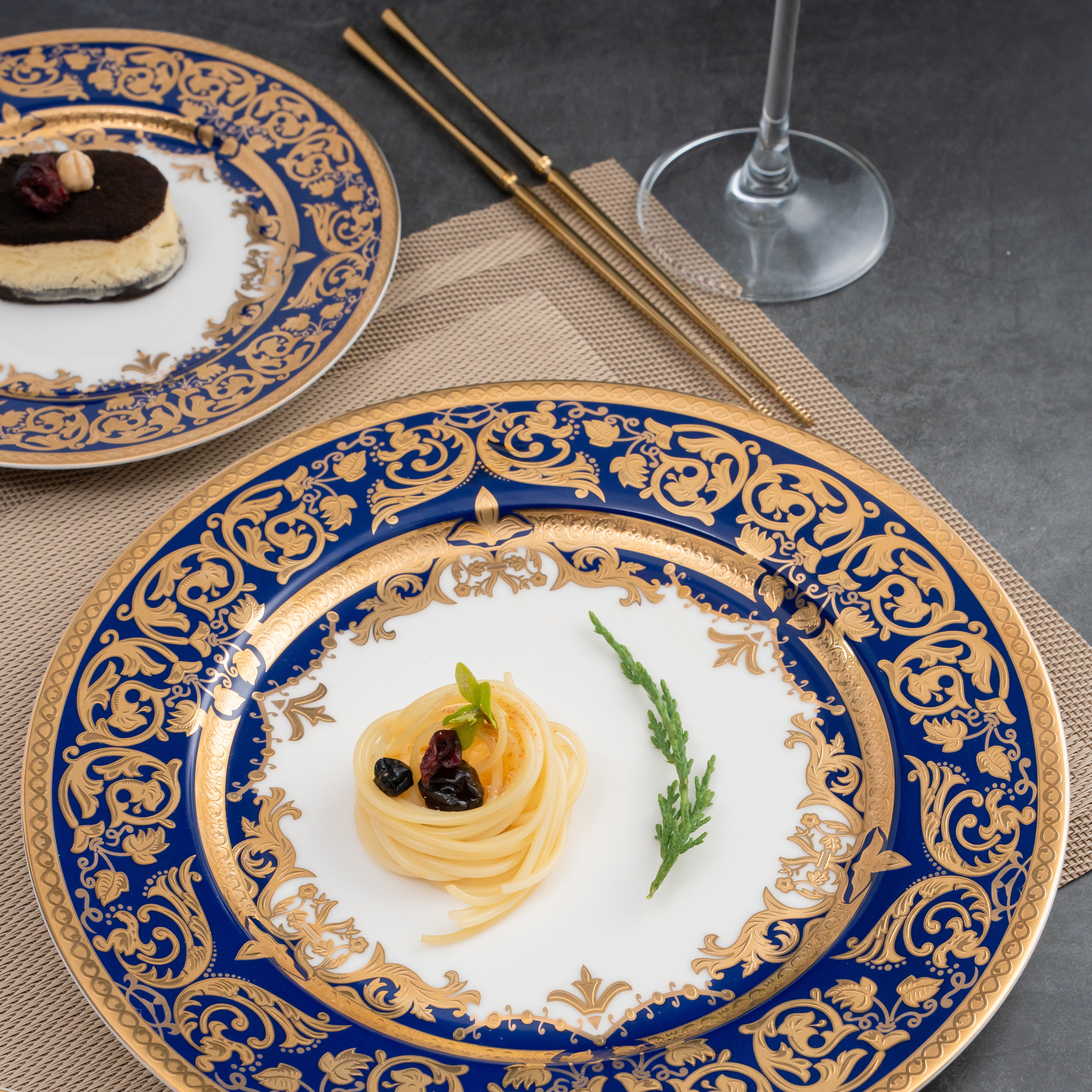 Aurora Blue Gold Rim Bone China Tableware Sets 8 Inch Flat Plate