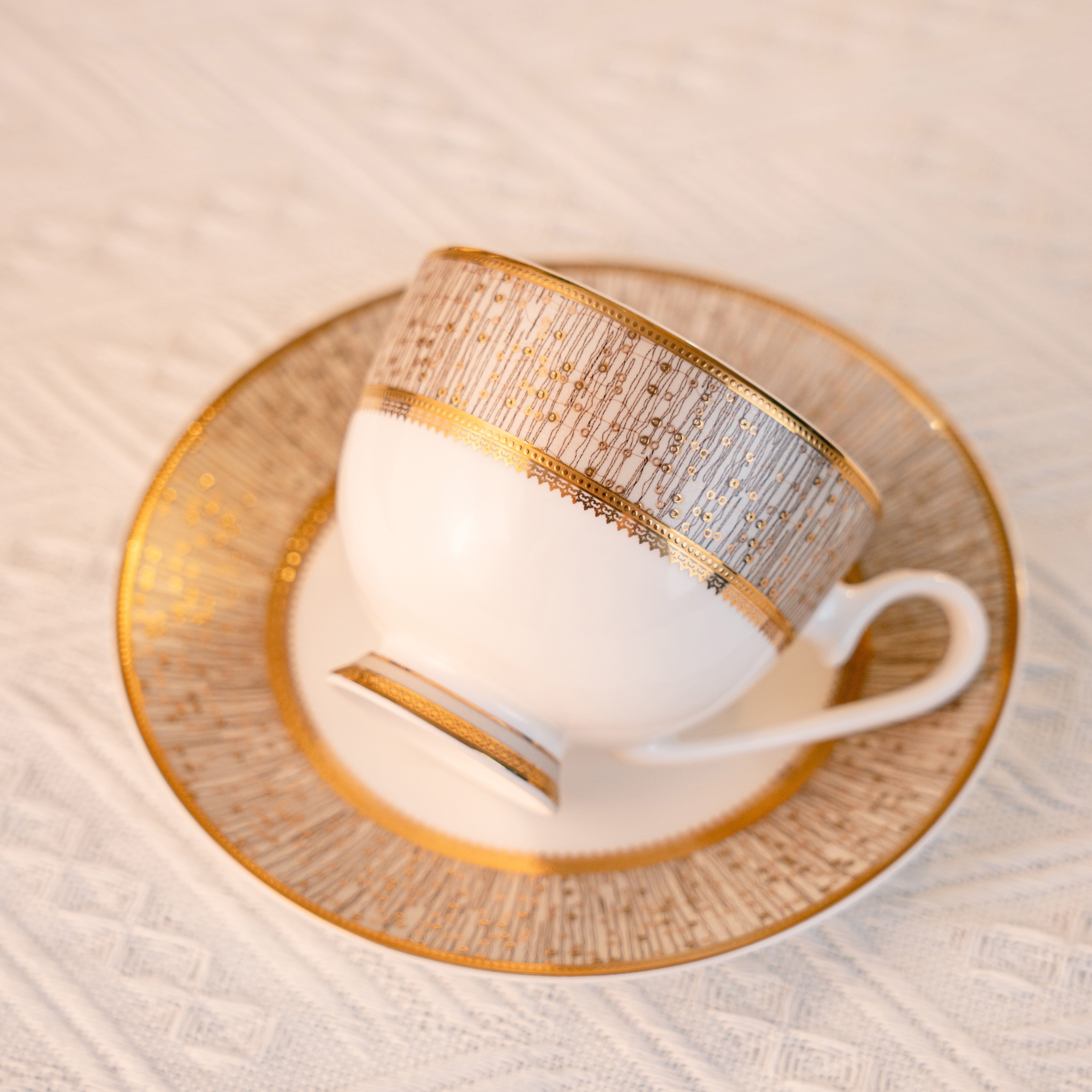 Aurora – tasse à café en porcelaine légère, ensemble de tasses et soucoupes à motif doré, service à thé de luxe