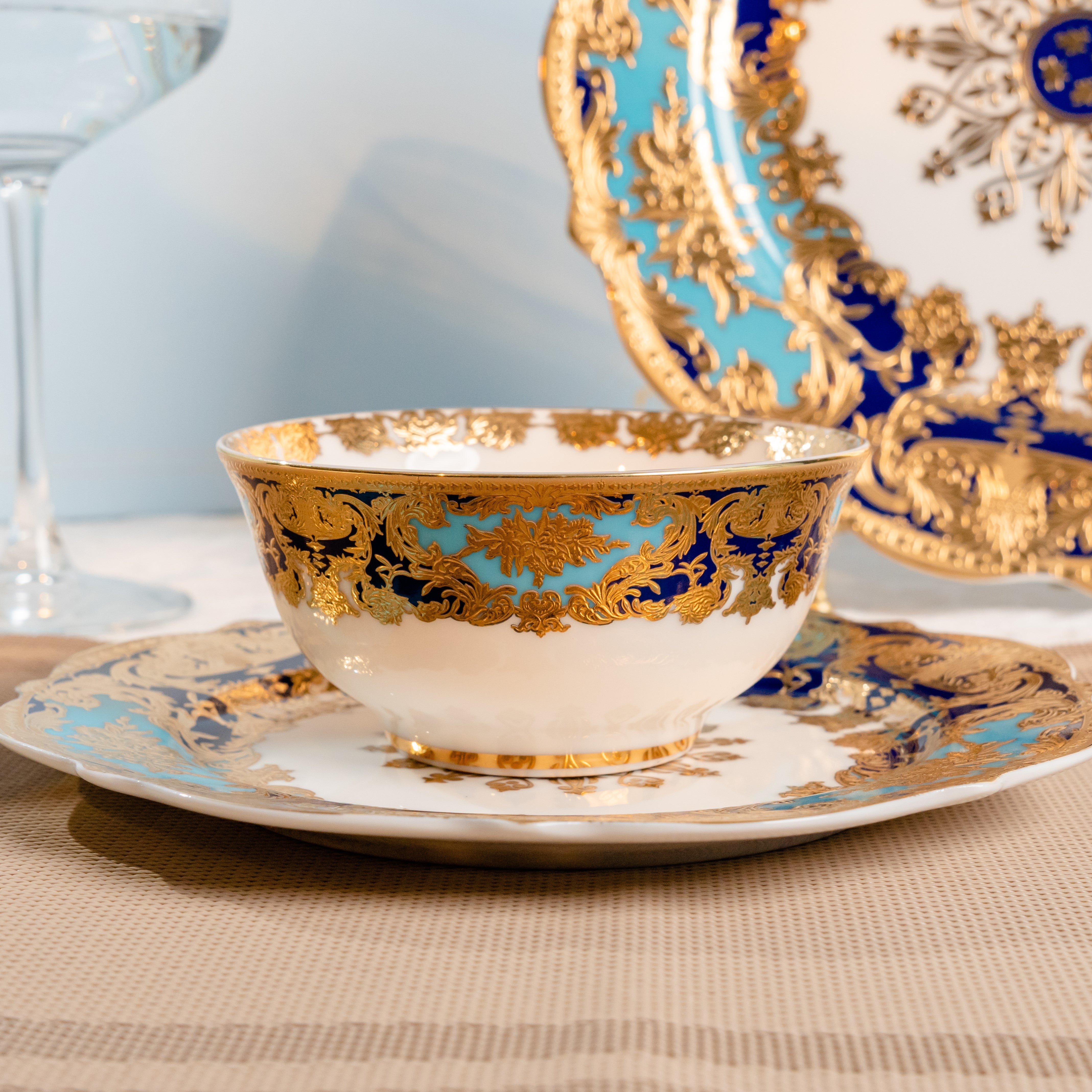 Aurora Light Luxury Sky Blue and Gold Embossed Design Dinnerware Set 4.5" Bowl