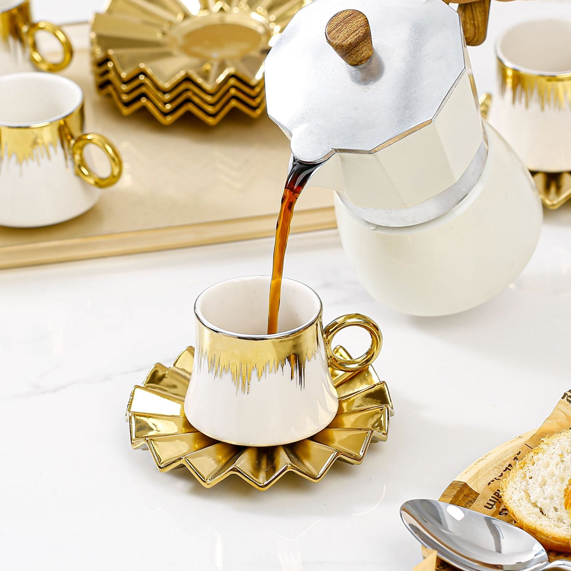 Aurora Gold Plated Ceramic Coffee Cup and Saucer Gift Box 6-piece Set with Tray